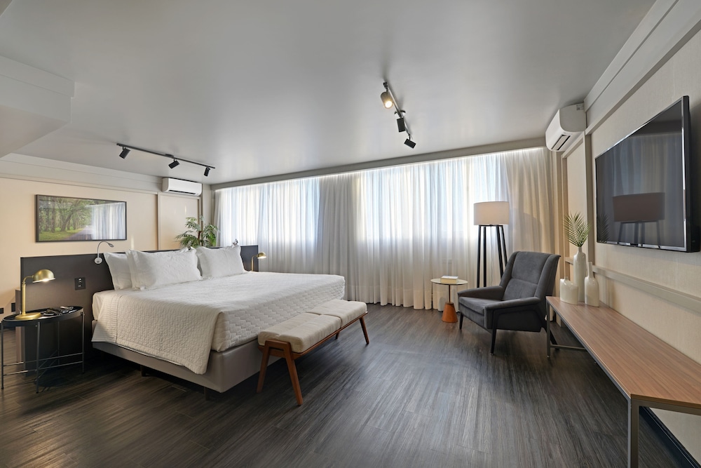 Hotel Deville Business Maringá