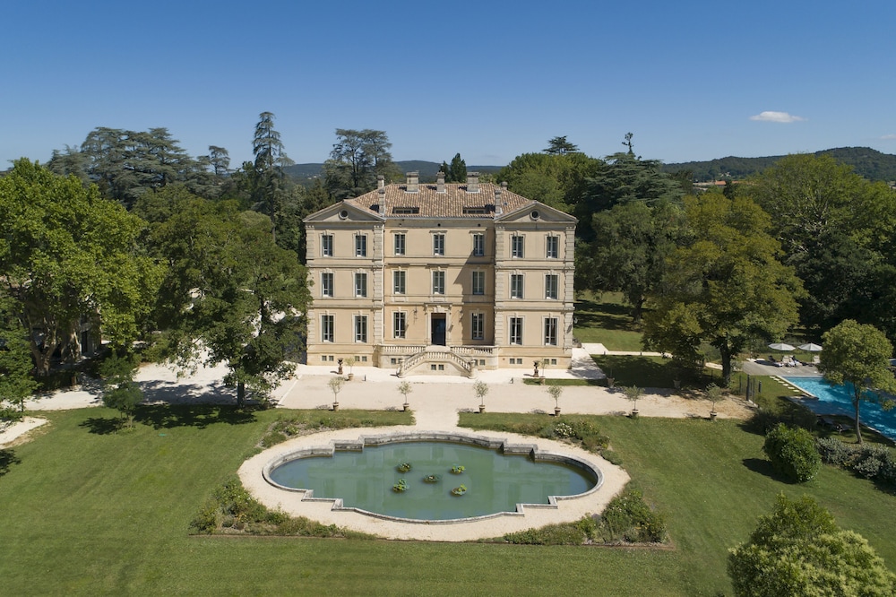 Chateau De Montcaud