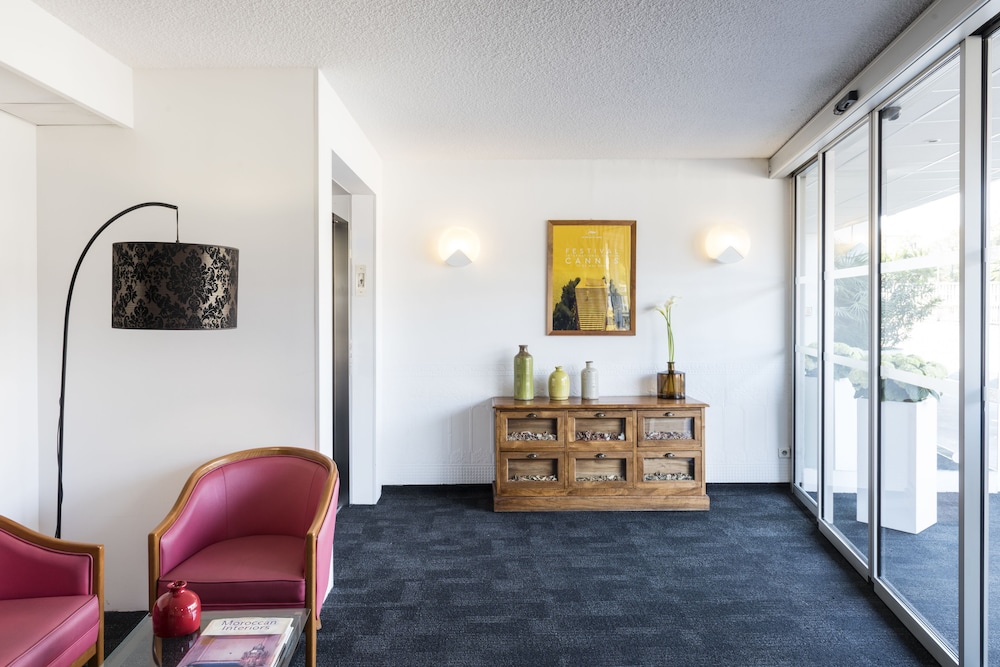 Hotel Abrial