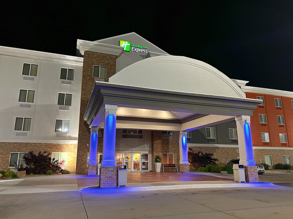 Holiday Inn Express and Suites Kearney, an IHG Hotel
