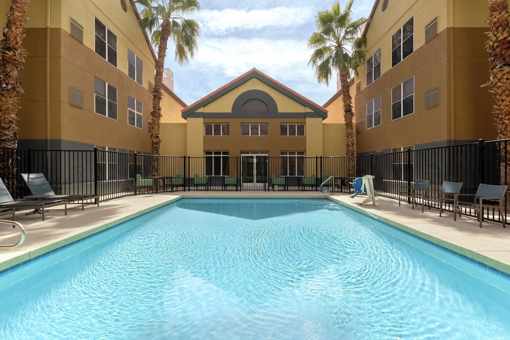 Homewood Suites by Hilton Phoenix/Chandler