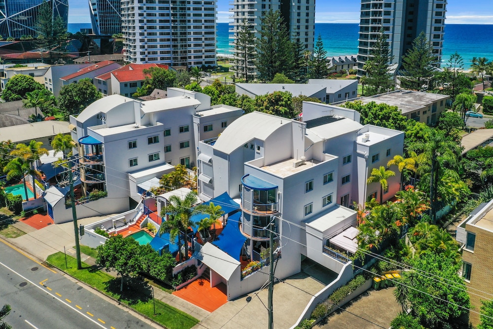 Surfers Beach Resort 2