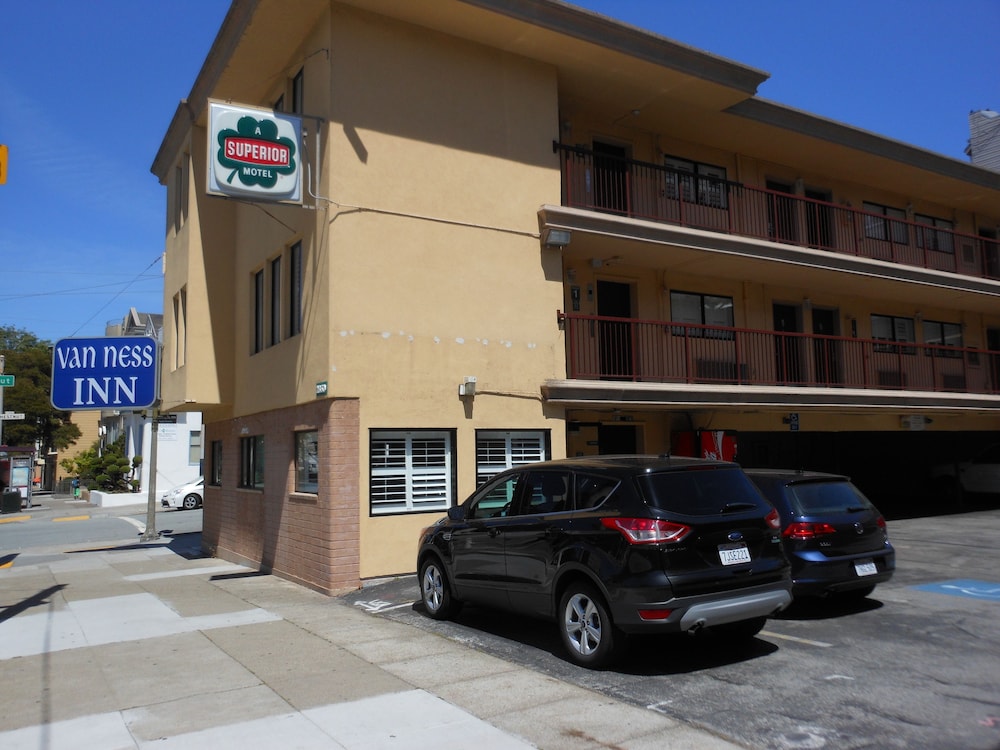 Van Ness Inn