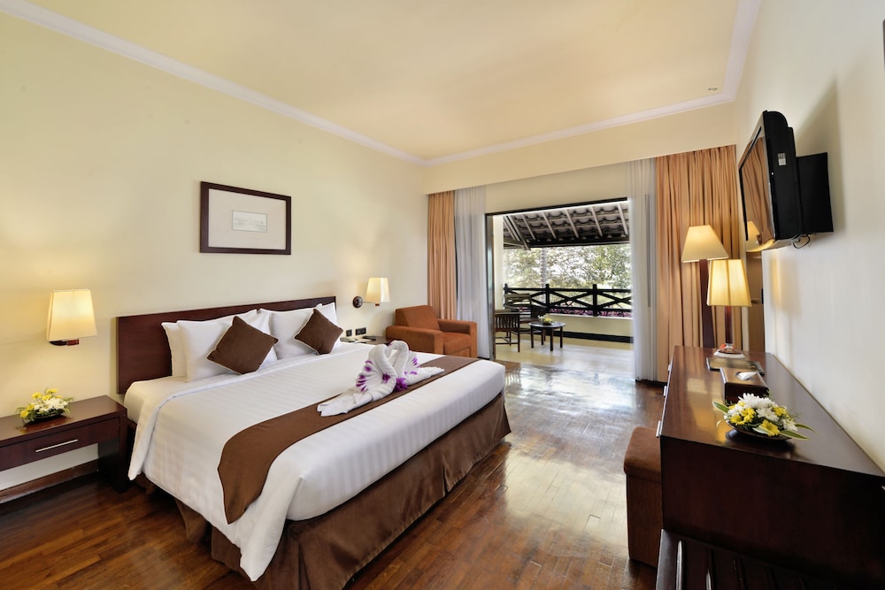 Grand Whiz Hotel Trawas - CHSE Certified