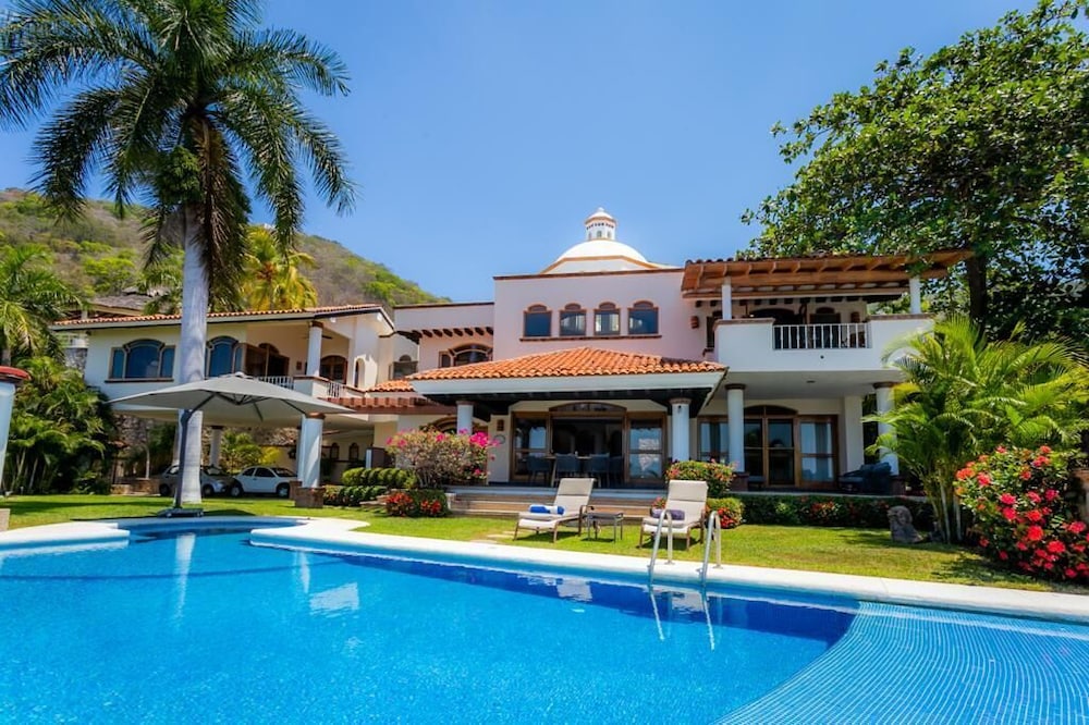 Joya de Pichilingue - Villa con piscina