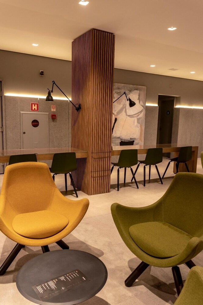 Momax Hotel