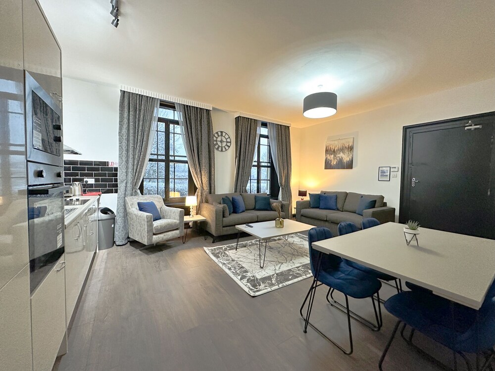 Mulberry Aparthotel