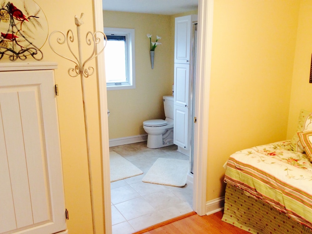 Pictured Rocks Bed And Breakfast