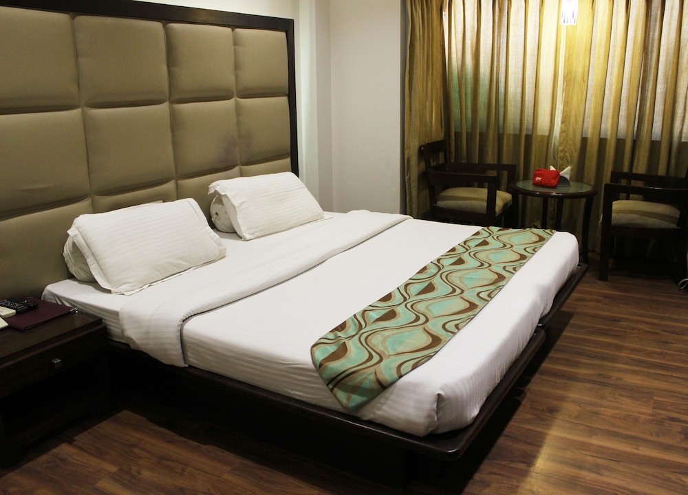 OYO Rooms 074 Cyber City