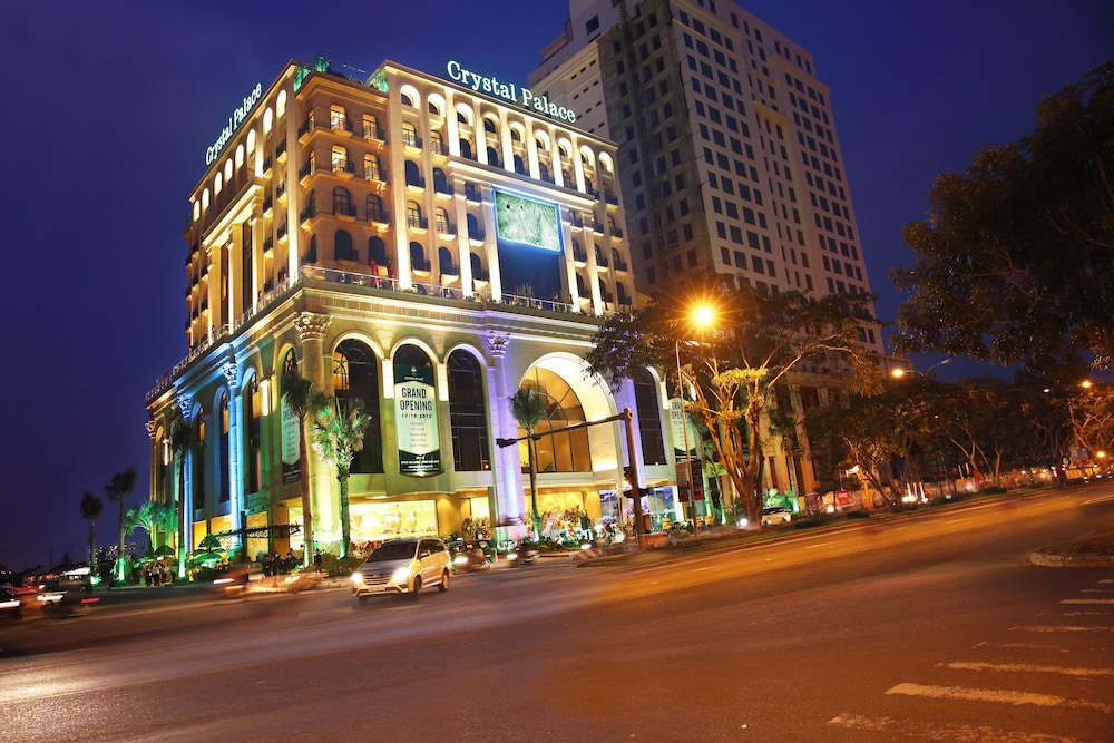 MerPerle Crystal Palace Hotel