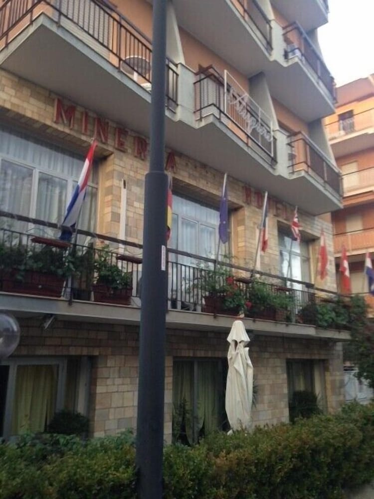 Hotel Minerva
