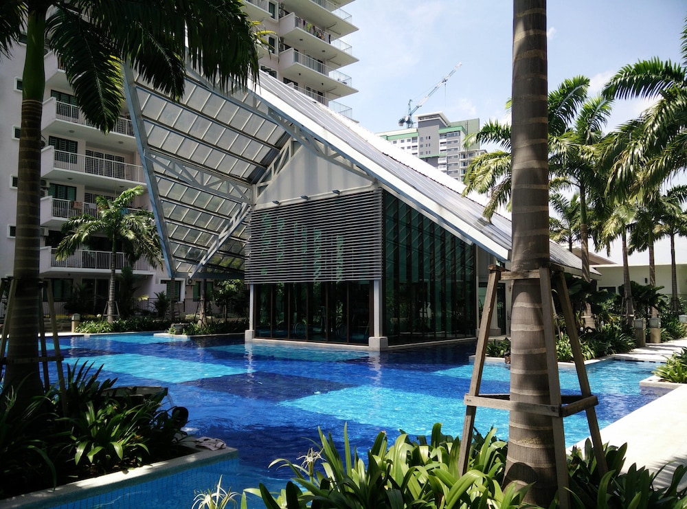 Indah Alam Vacation Home