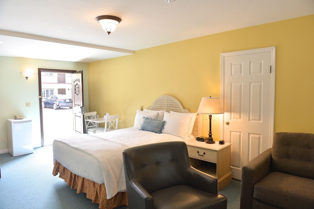 Crown City Inn