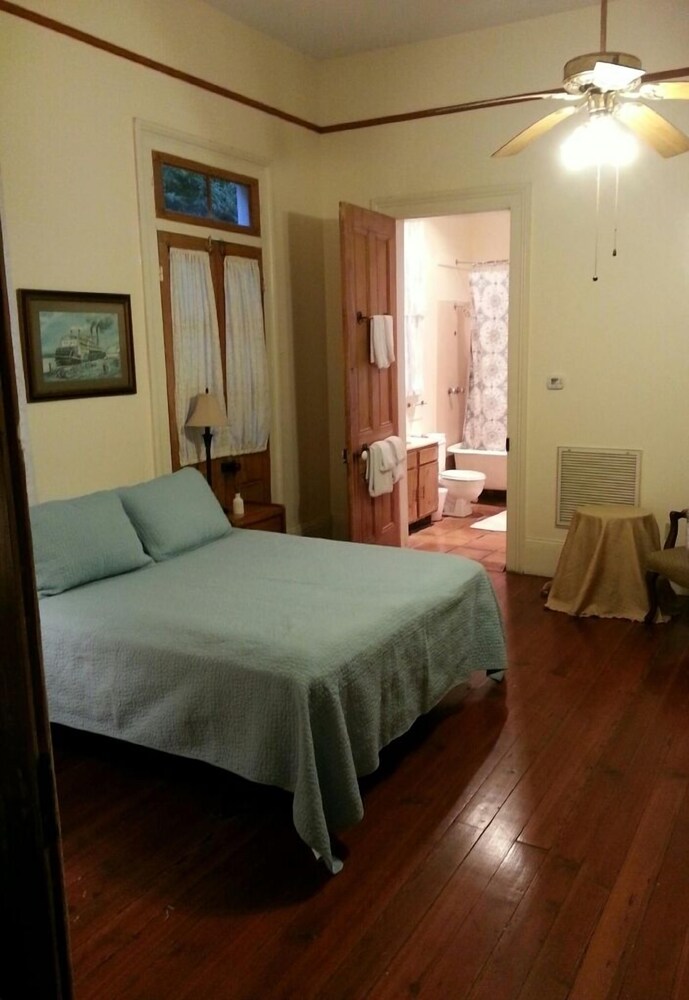 Degas House - Duvigneaud Apartments