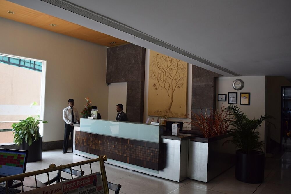 Hotel Centurion Inn