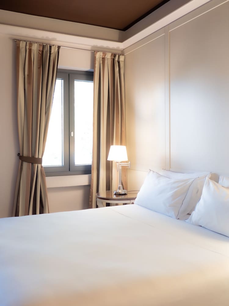 Glam Boutique Hotel