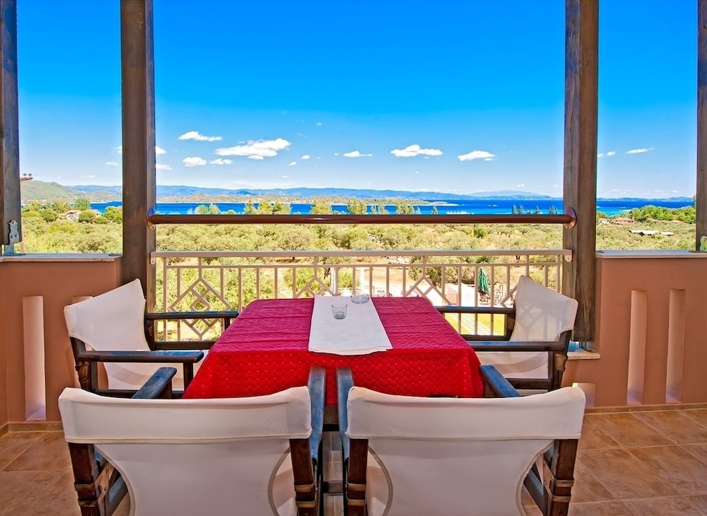 Aroma Studios and Apartments