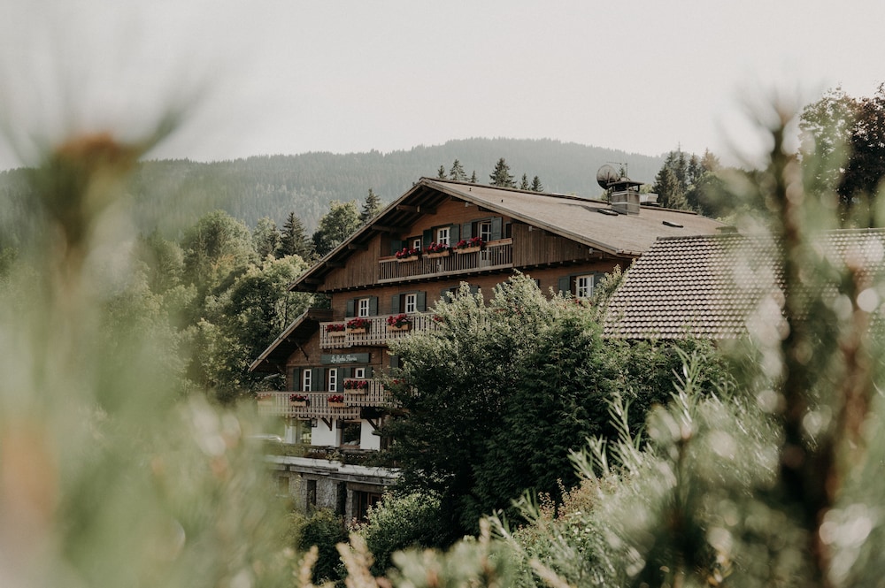 Les Roches Sweet Hotel & Spa