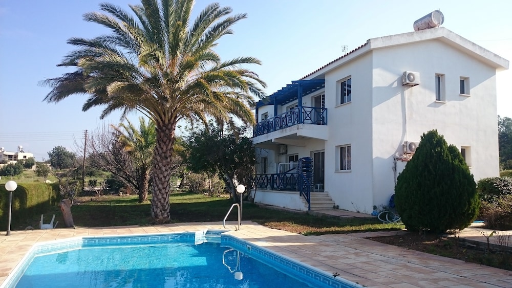 Socrates Apartments