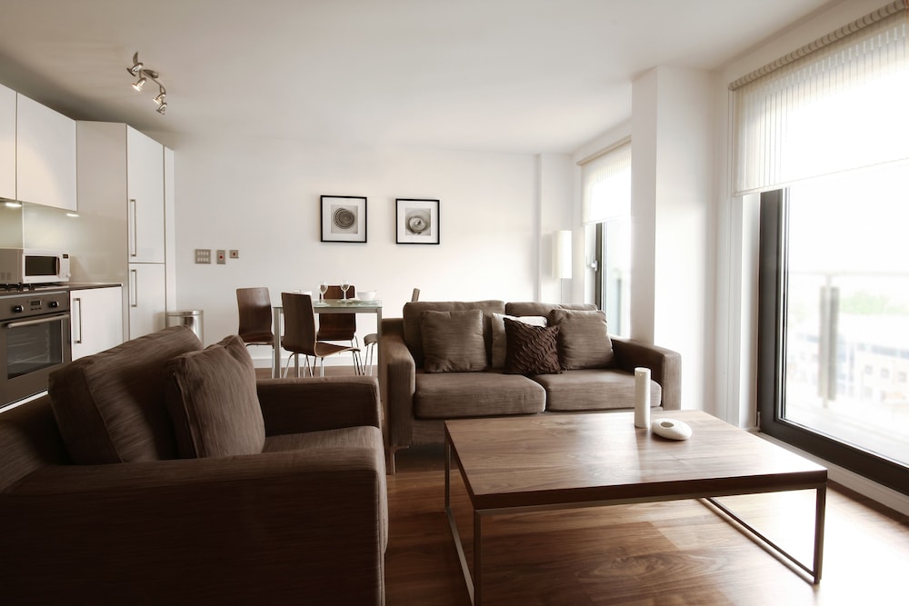 Berkshire Rooms-Slough