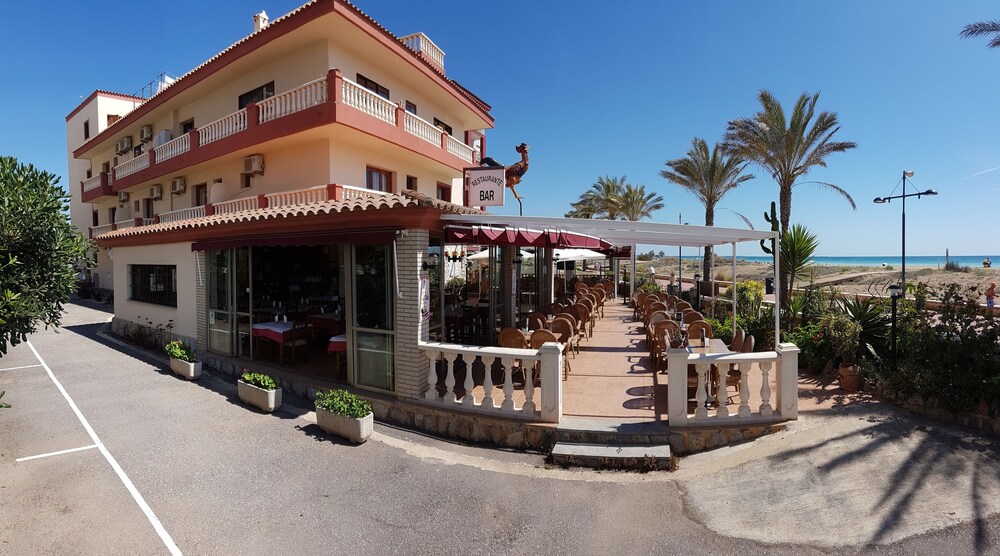 Hotel Bodegón