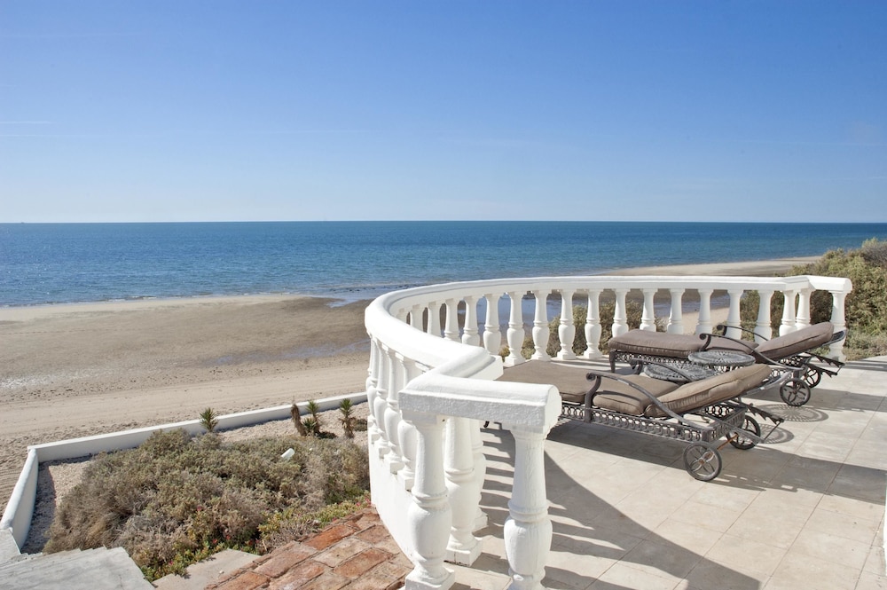 Casa Playa by RedAwning