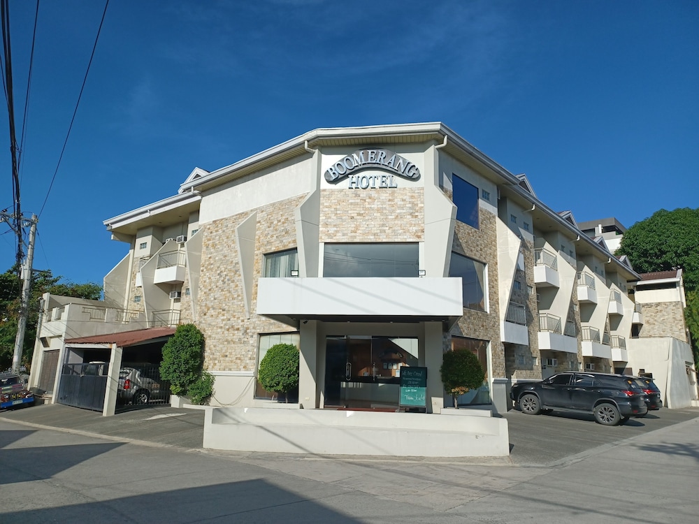 Boomerang Hotel
