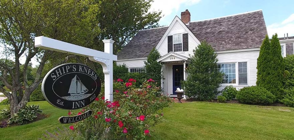 Ship's Knees Inn