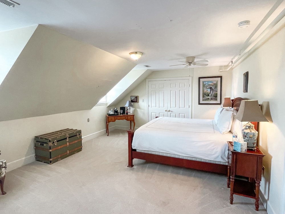 Abigail Inn
