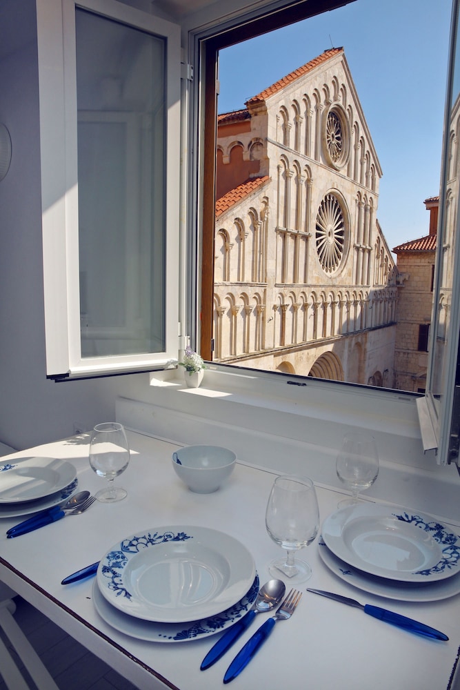 Central Apartments - Integrated Hotel Zadar