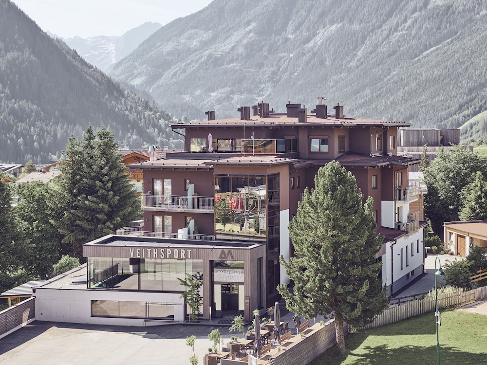 ARX Hotel & Restaurant