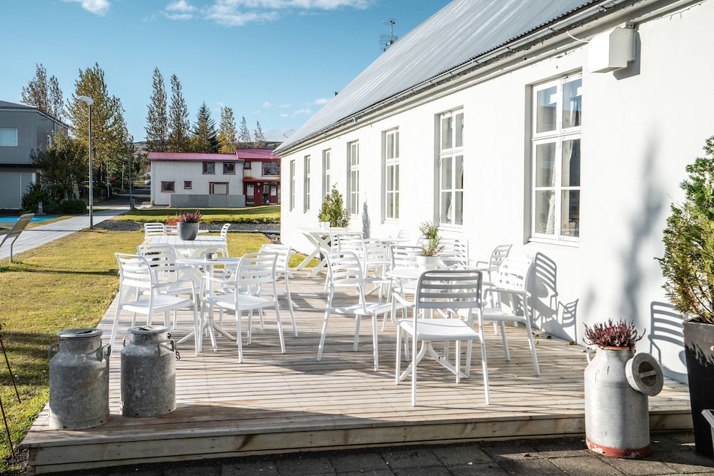 SKYR Guesthouse