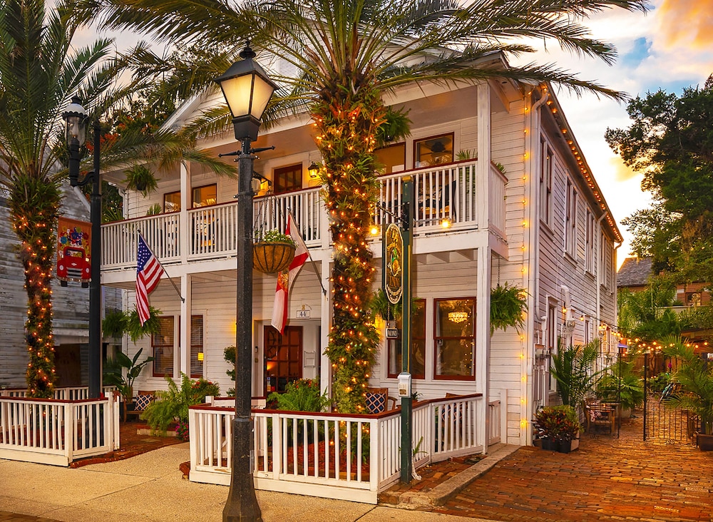 44 Spanish Street Inn