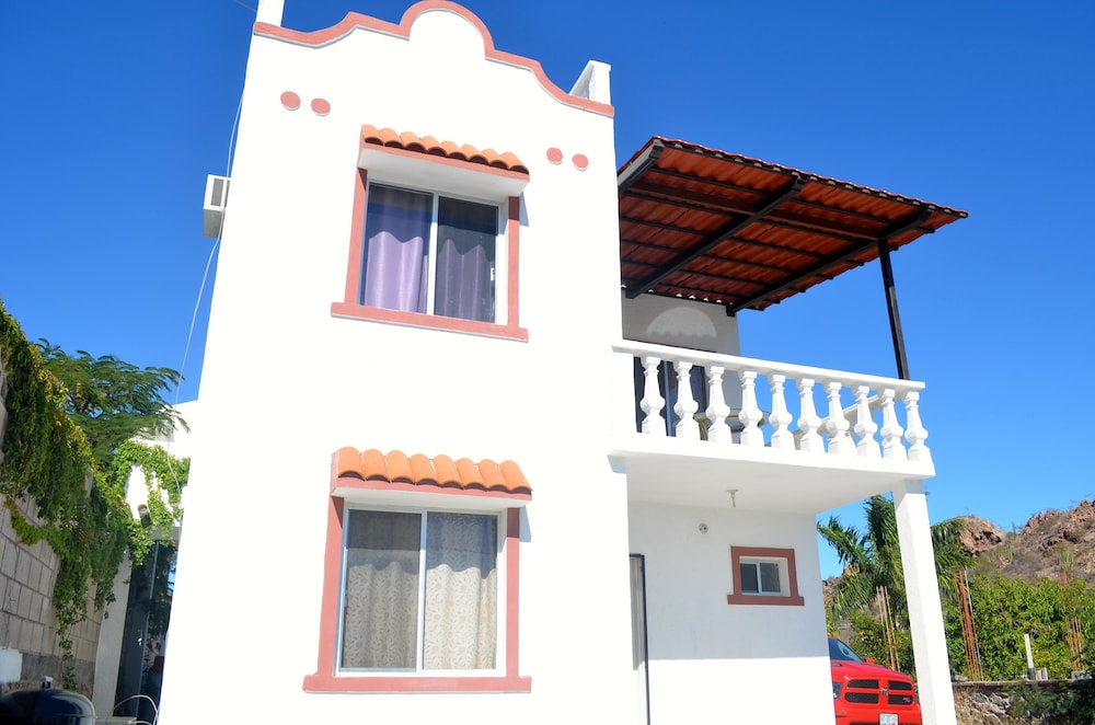 Las Glorias LG104 1 Bedroom Apartment By Seaside San Carlos