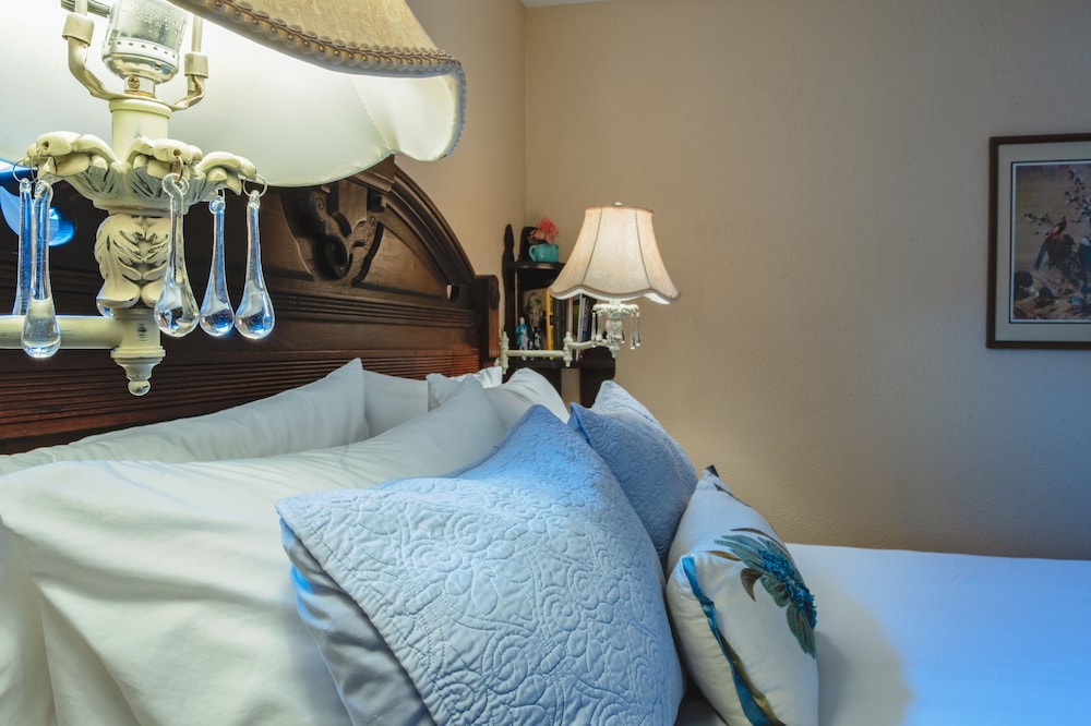 5 Ojo Inn Bed and Breakfast