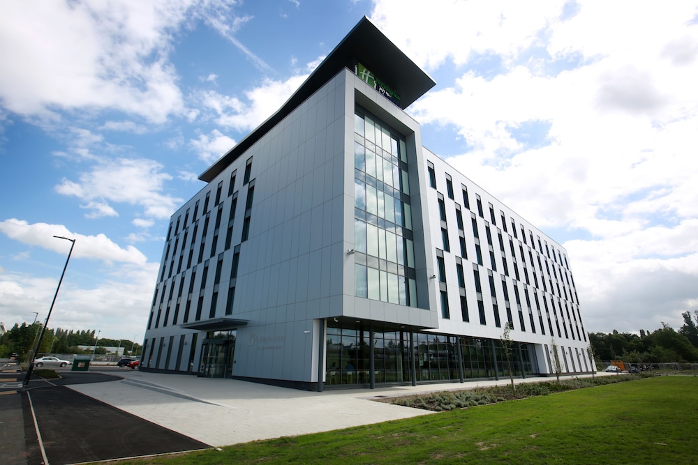 Holiday Inn Express Manchester - Trafford City, an IHG Hotel