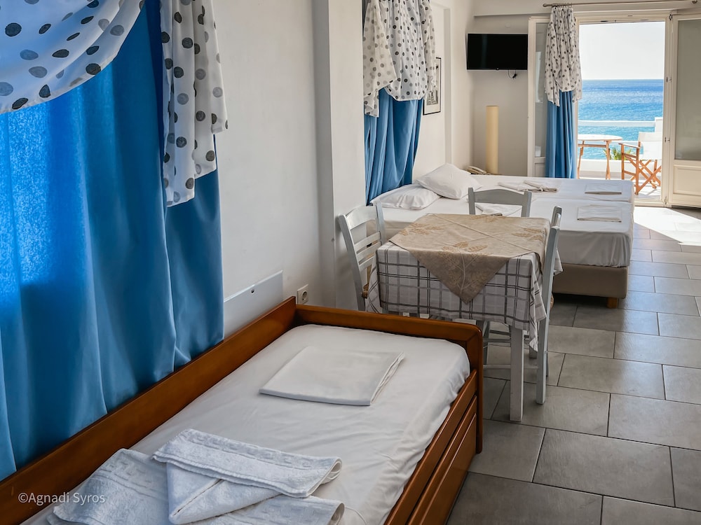 Agnadi Syros Beachfront Studios & Rooms