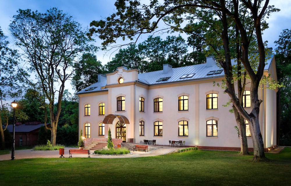 Modlin Palace