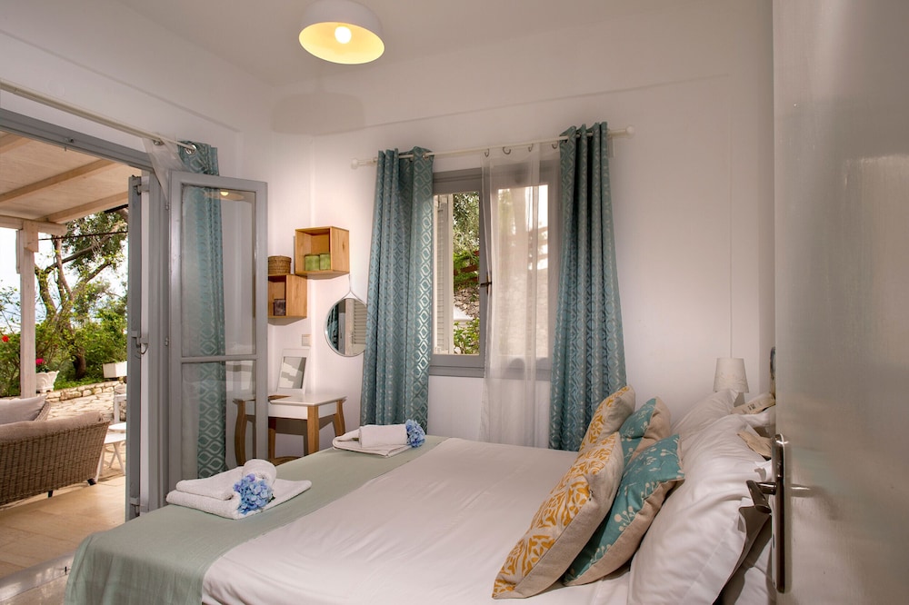 Paxos Blue