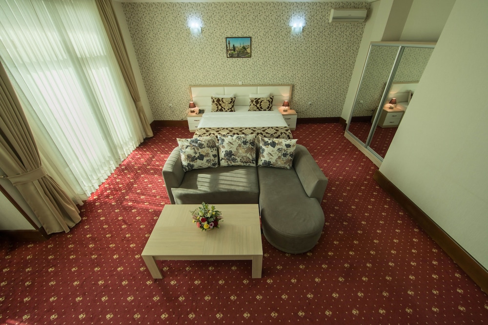 Baku İnn Hotel