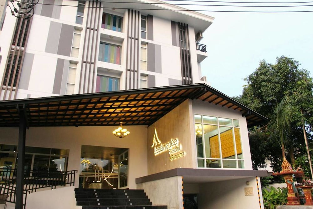 Leelawadee Resotel Raminthra 22