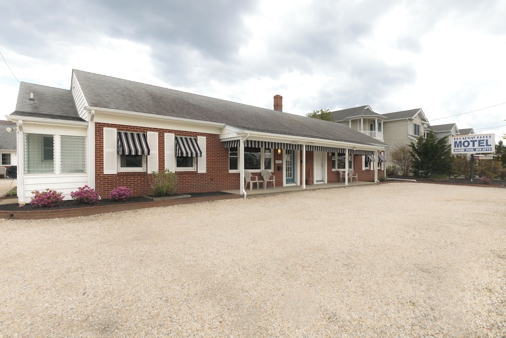 Broadway Court Motel