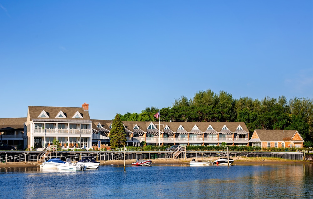 Baron's Cove
