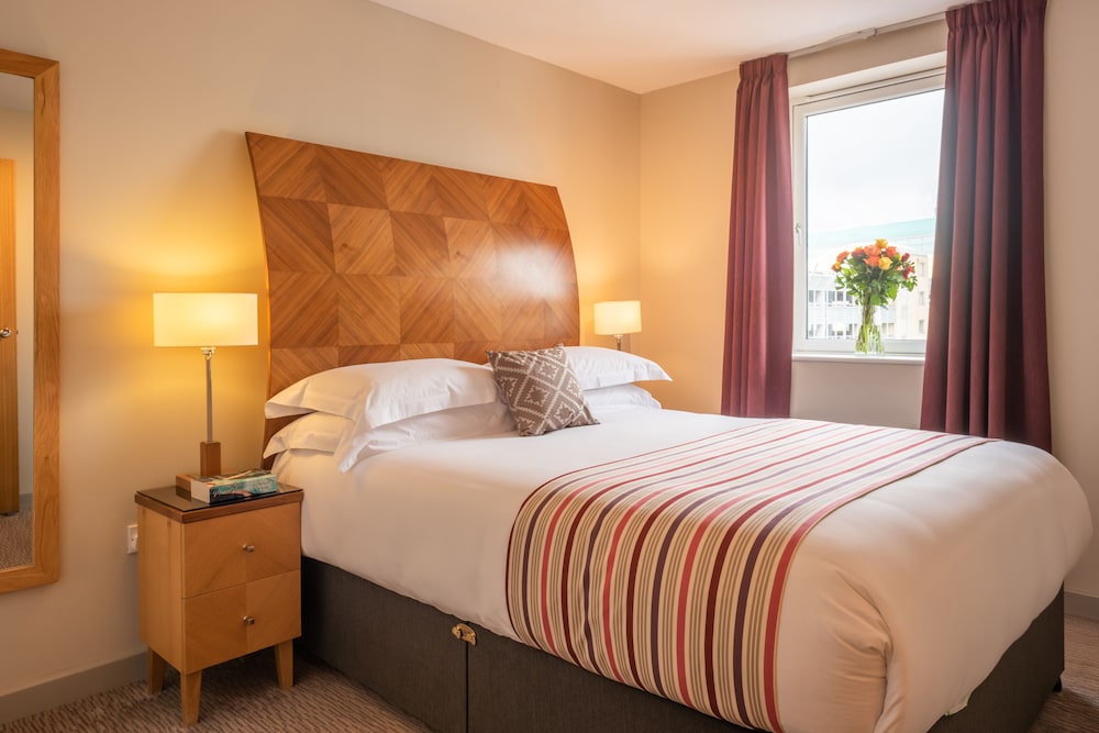 PREMIER SUITES Birmingham