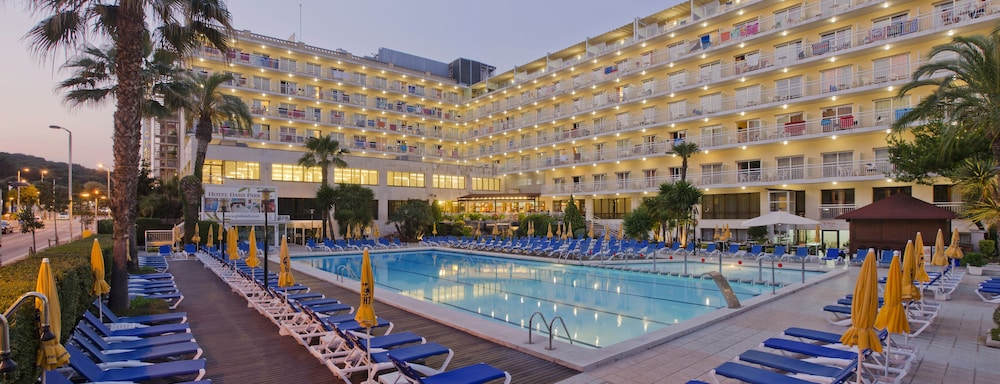 Hotel GHT Oasis Park & SPA