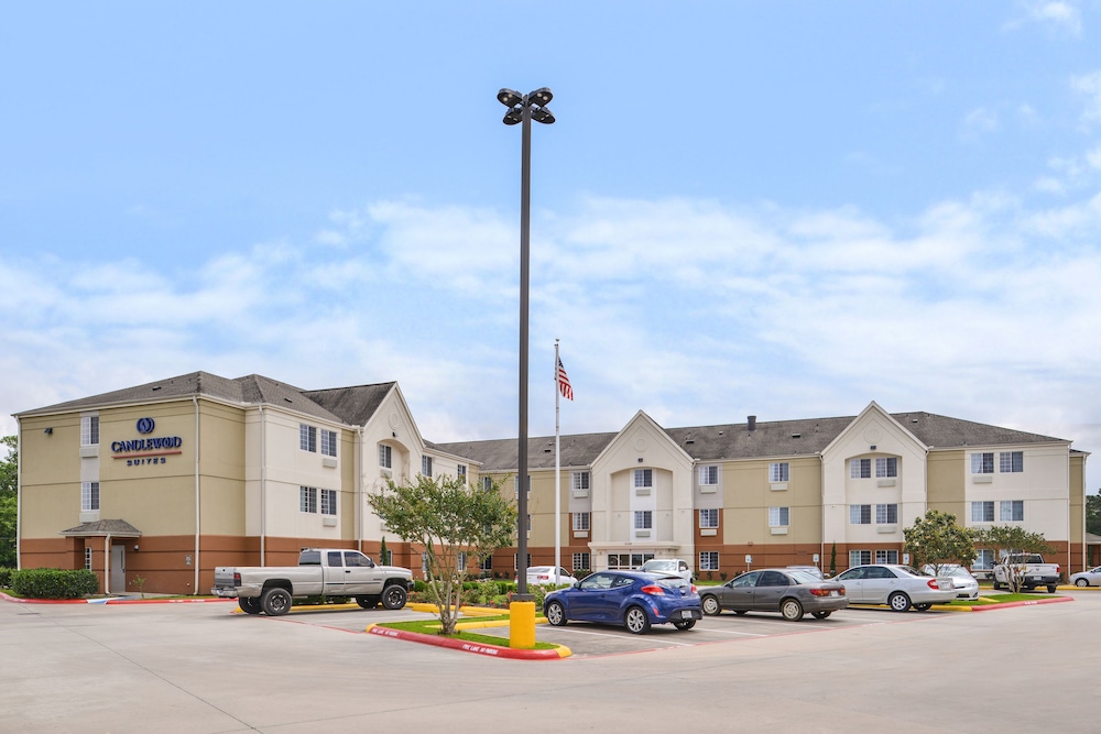Candlewood Suites Beaumont, an IHG Hotel
