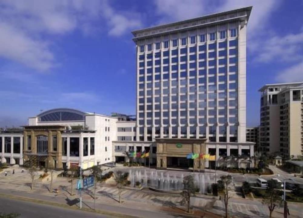 Golden Diamond Hotel