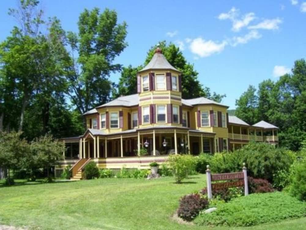 Fairlawn Inn