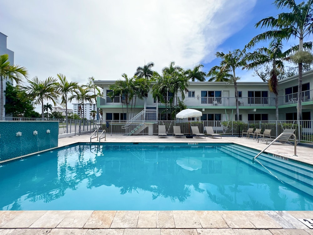 Tranquilo A North Beach Village Resort Hotel