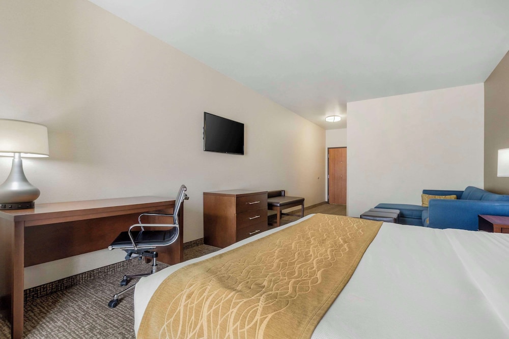 Comfort Inn And Suites